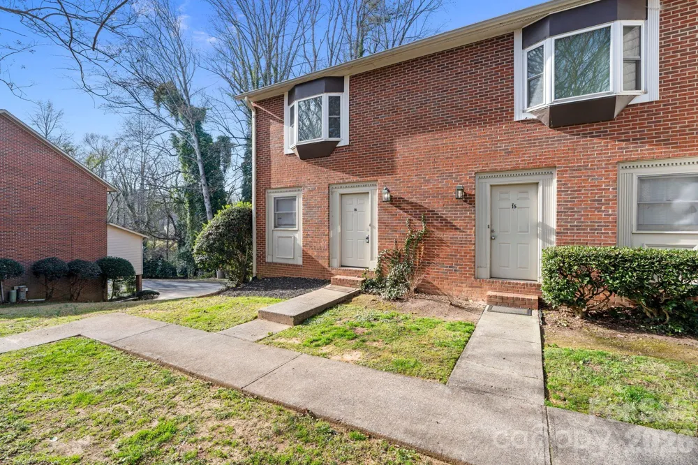 239 13th Avenue Place NW #16 Hickory, NC 28601