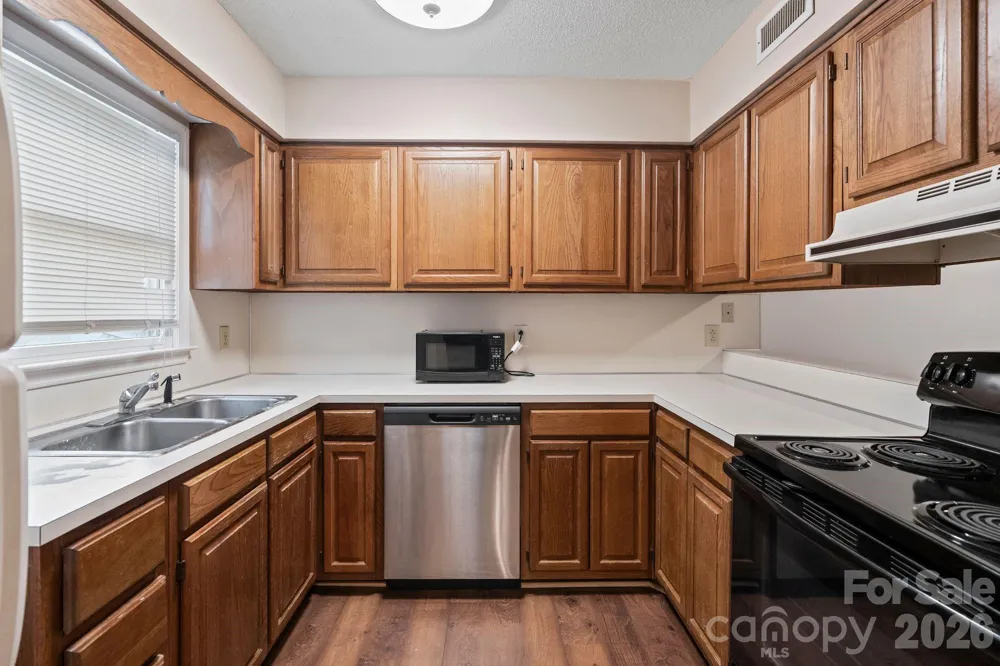 239 13th Avenue Place NW #16 Hickory, NC 28601