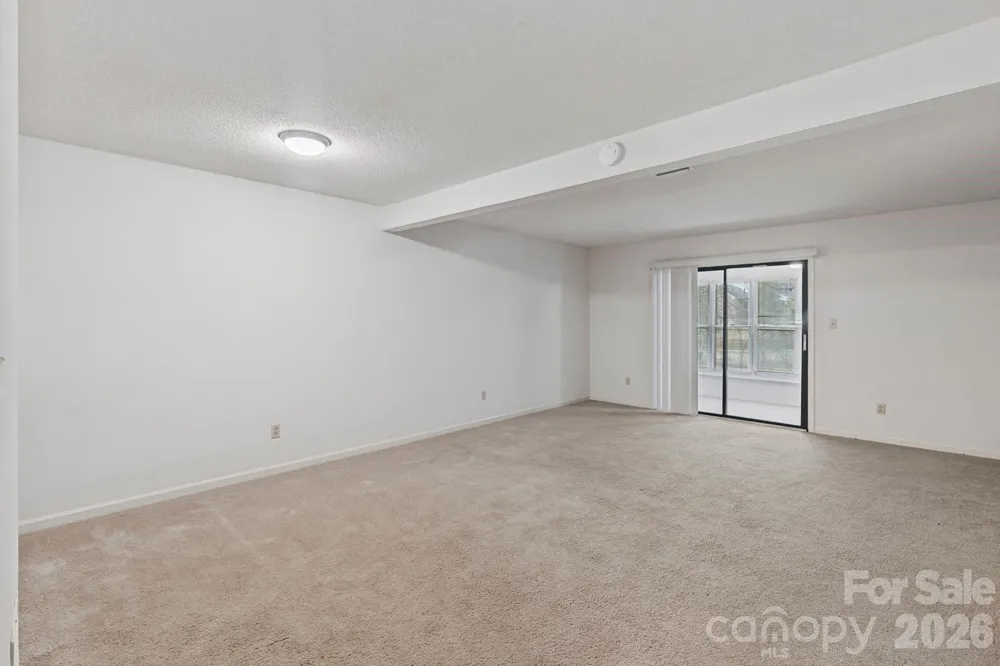 239 13th Avenue Place NW #16 Hickory, NC 28601