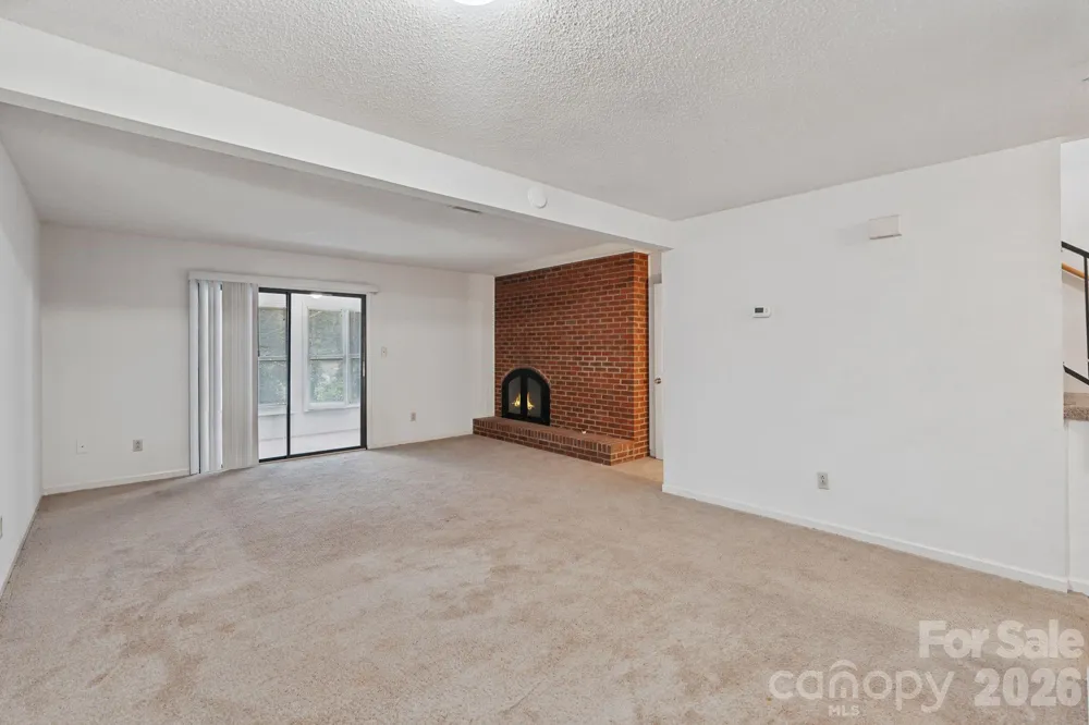 239 13th Avenue Place NW #16 Hickory, NC 28601