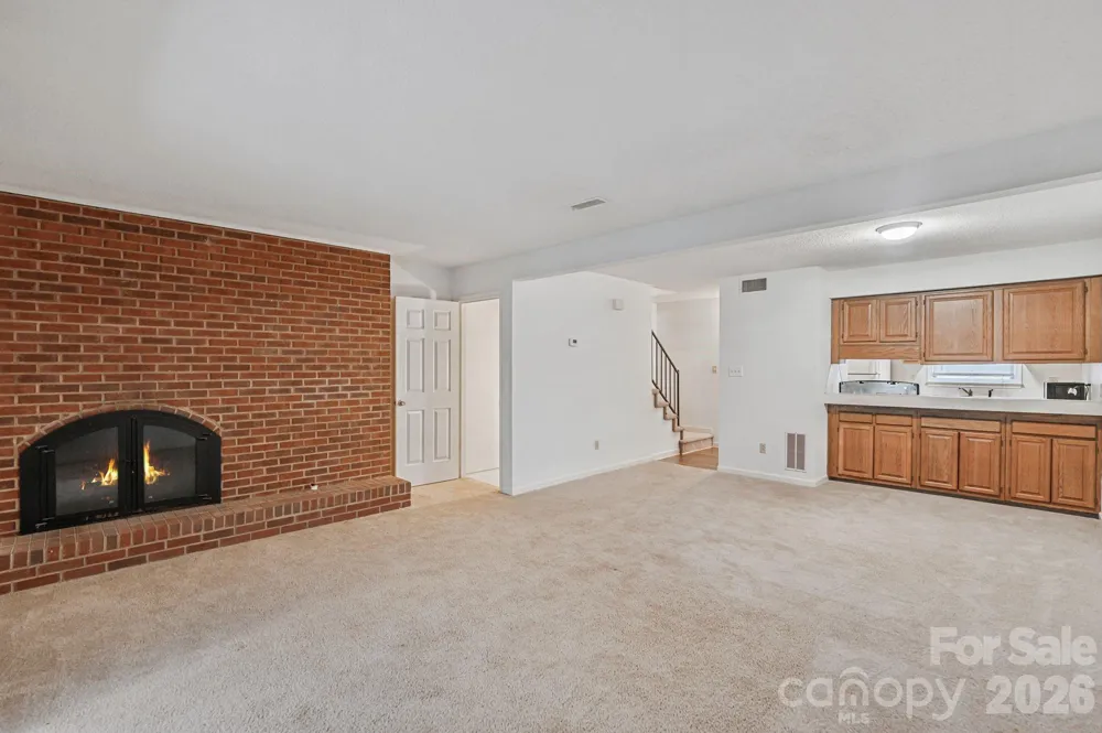 239 13th Avenue Place NW #16 Hickory, NC 28601