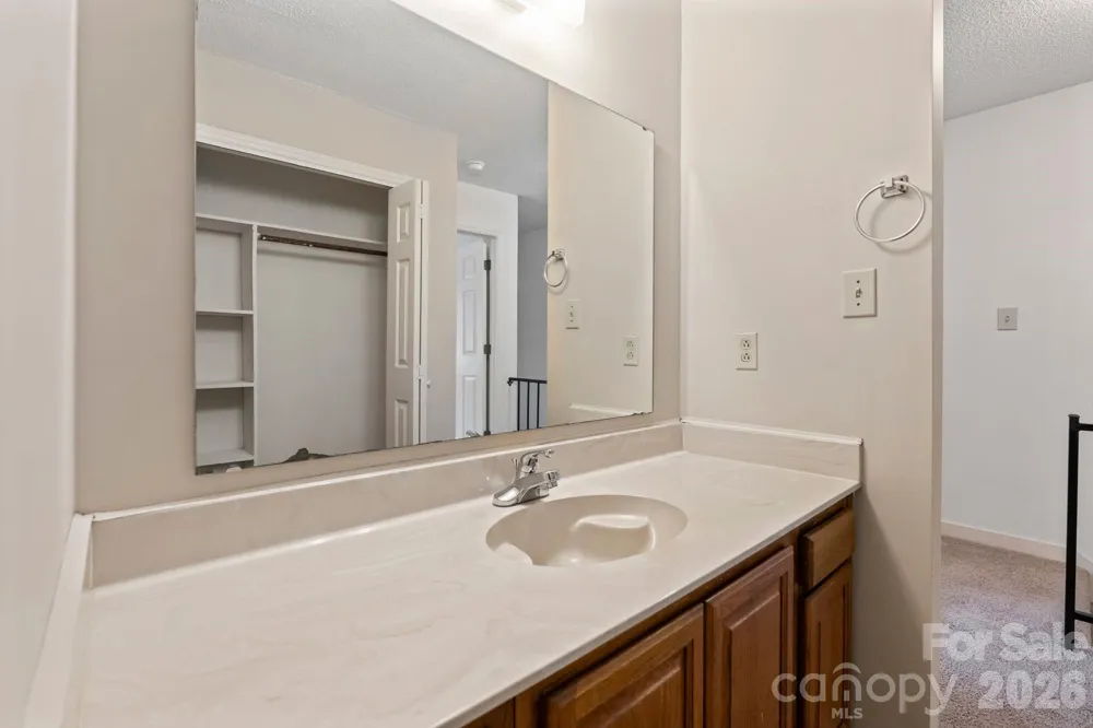 239 13th Avenue Place NW #16 Hickory, NC 28601