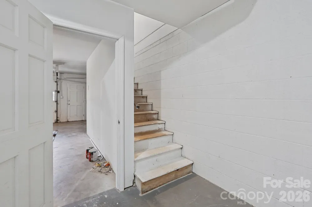 239 13th Avenue Place NW #16 Hickory, NC 28601