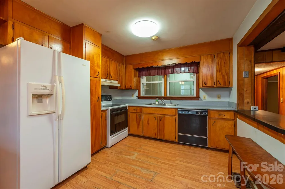 175 & 179 River Lane Canton, NC 28716