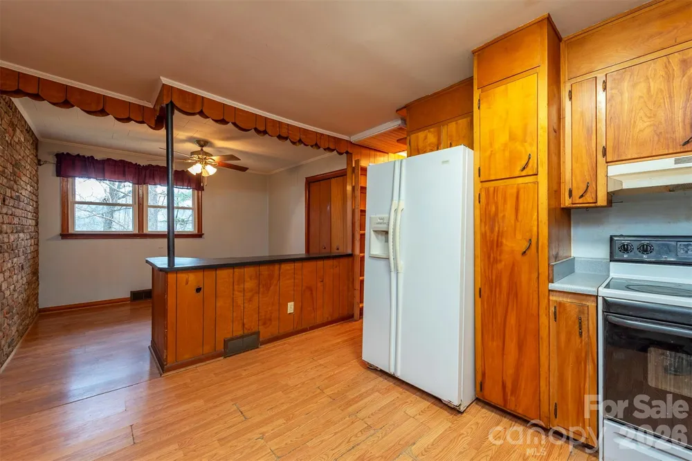 175 & 179 River Lane Canton, NC 28716