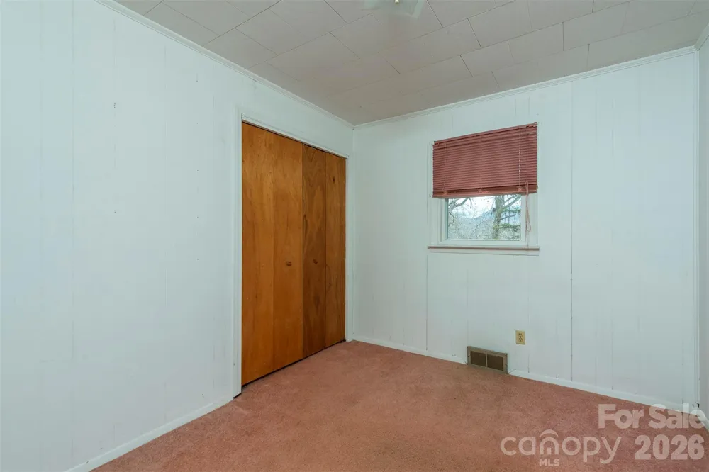 175 & 179 River Lane Canton, NC 28716