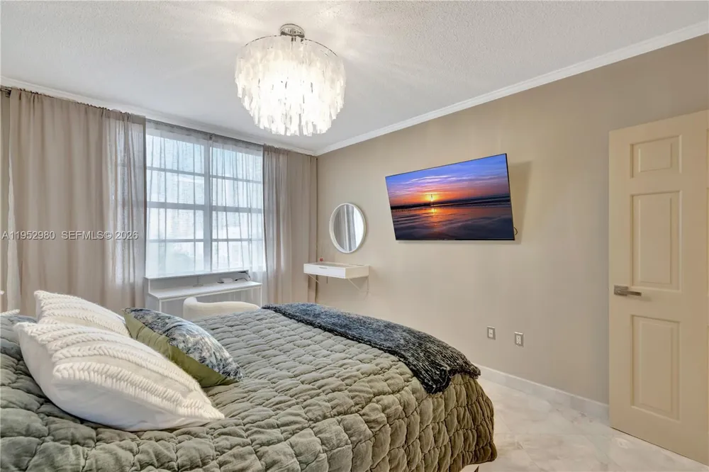 1965 S Ocean Dr #4S Hallandale Beach, FL 33009