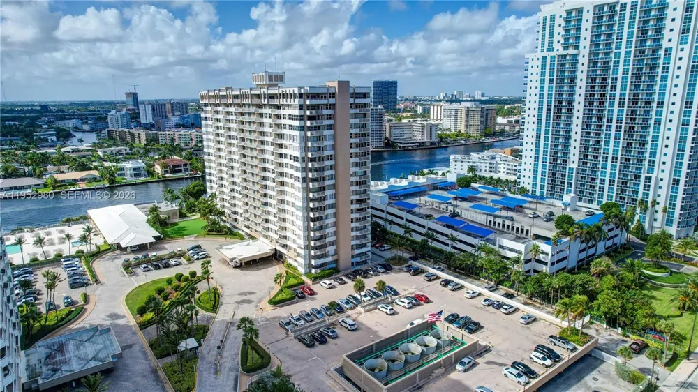 1965 S Ocean Dr #4S Hallandale Beach, FL 33009