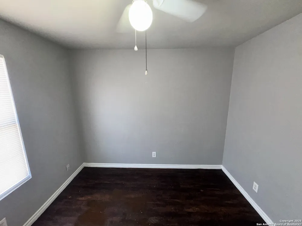 830 W Hutchins Place #11 San Antonio, TX 78221