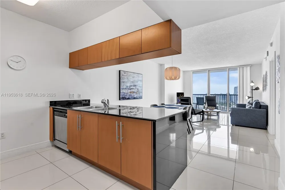 1750 Bayshore Dr #5310 Miami, FL 33132
