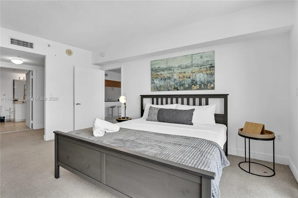 1750 Bayshore Dr #5310 Miami, FL 33132