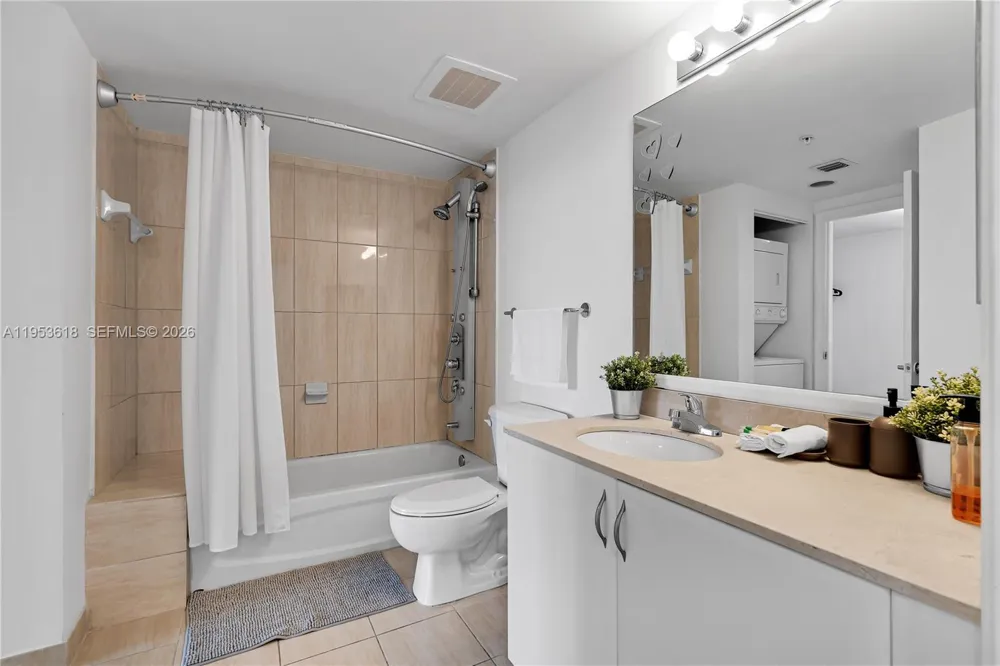 1750 Bayshore Dr #5310 Miami, FL 33132
