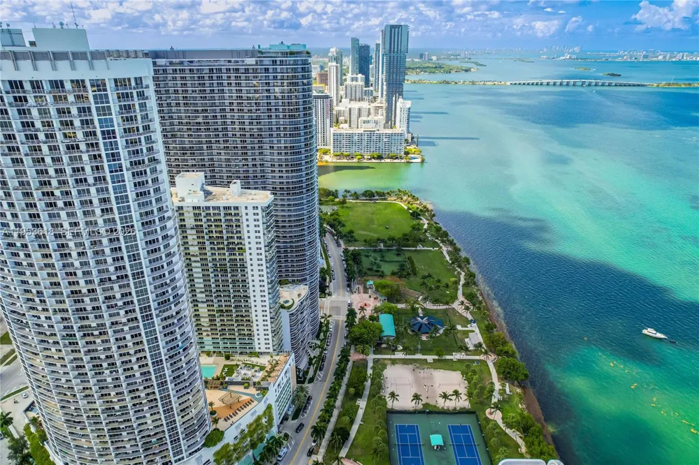1750 Bayshore Dr #5310 Miami, FL 33132