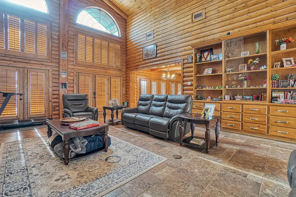 4517 Cottonwood Lane Vernon, TX 76384