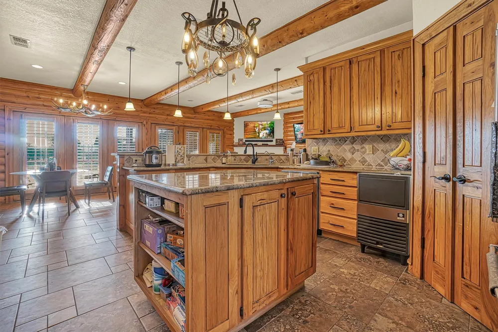 4517 Cottonwood Lane Vernon, TX 76384