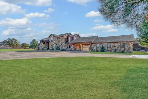 4517 Cottonwood Lane