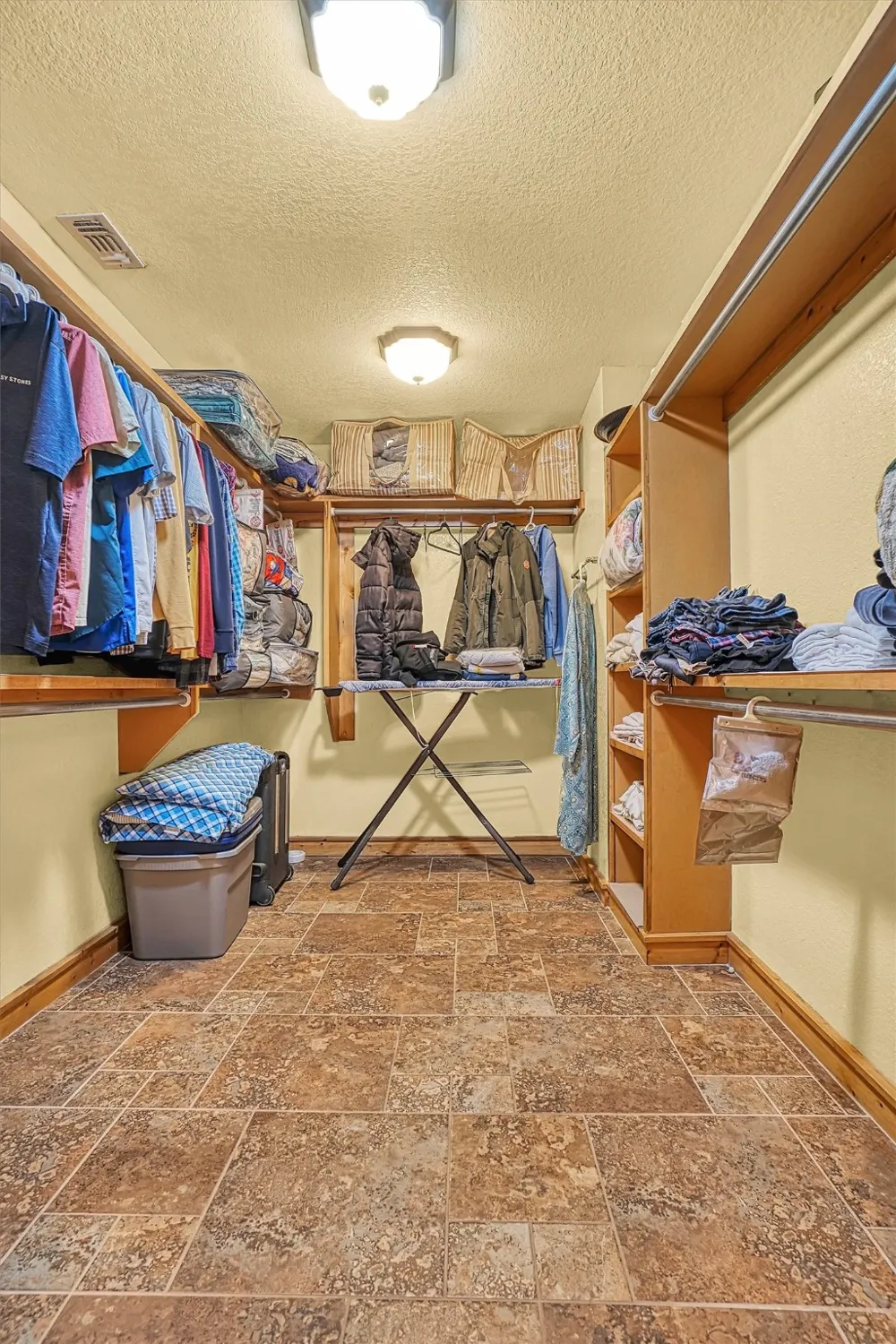 4517 Cottonwood Lane Vernon, TX 76384