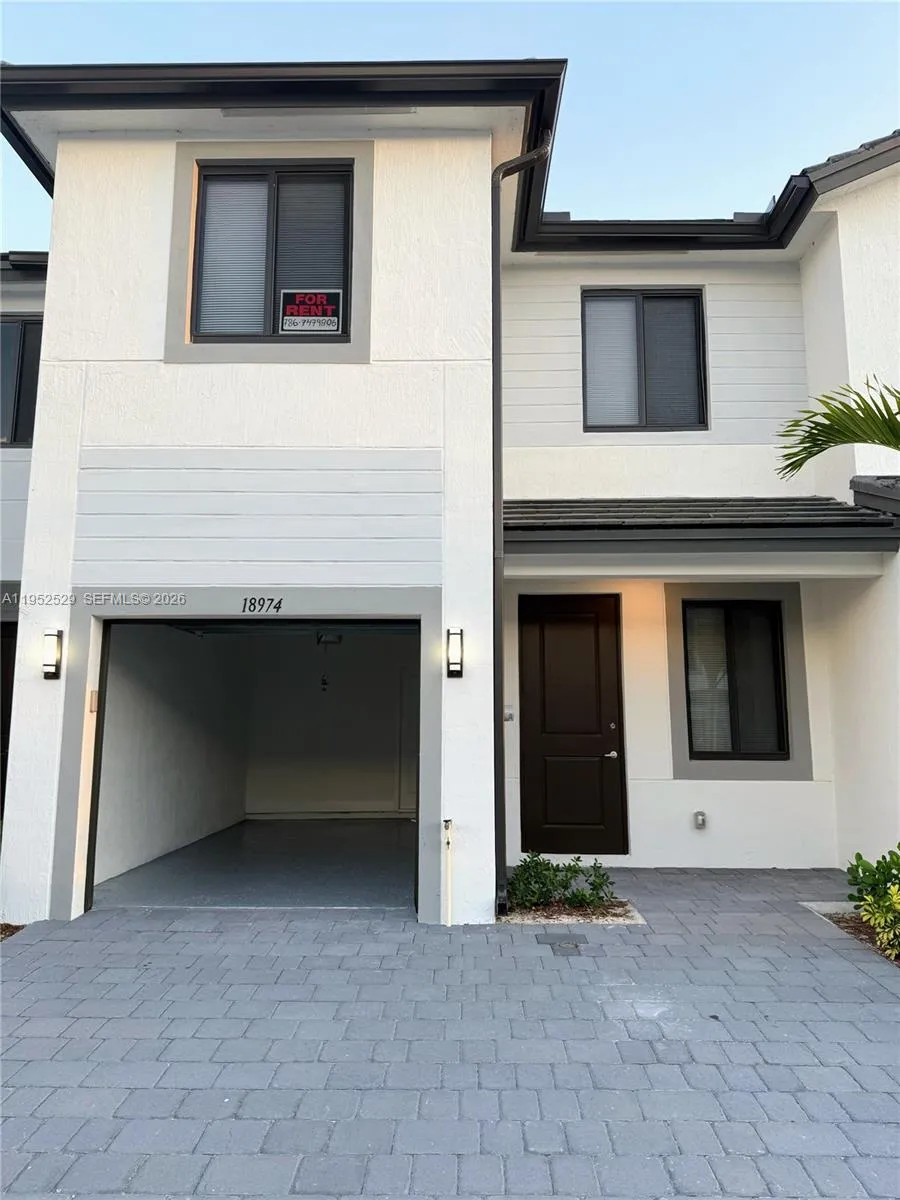 18974 SW 345Th Terrace