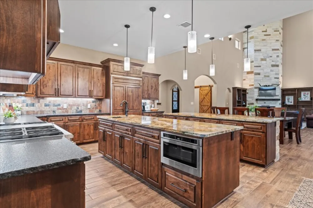1951 Bridlewood Ranches Drive San Marcos, TX 78666