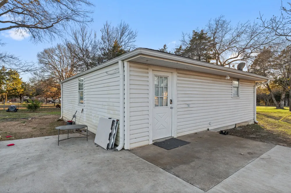 1715 S Joe Wilson Road Ovilla, TX 75104