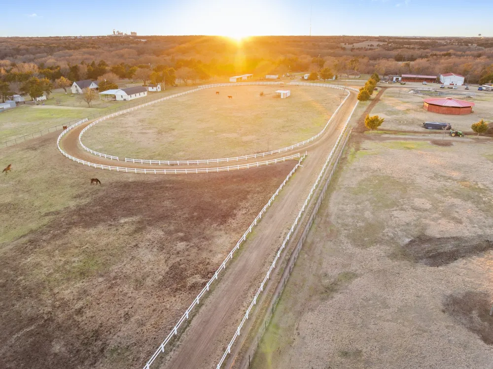 1715 S Joe Wilson Road Ovilla, TX 75104