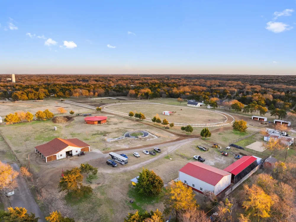 1715 S Joe Wilson Road Ovilla, TX 75104