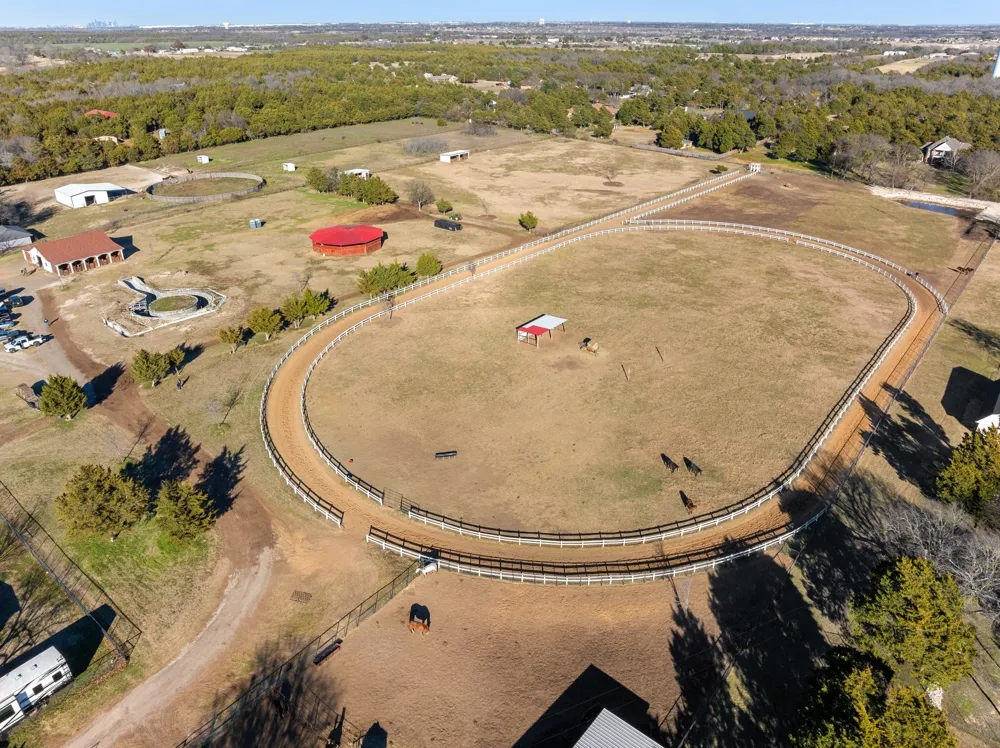 1715 S Joe Wilson Road Ovilla, TX 75104