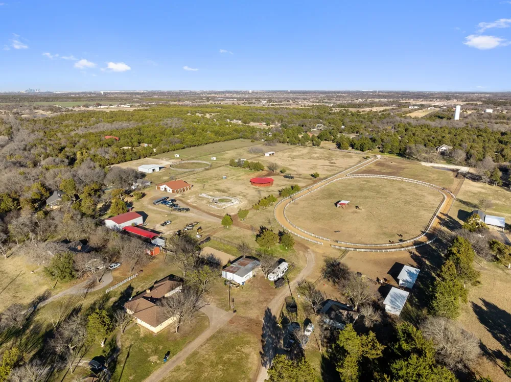 1715 S Joe Wilson Road Ovilla, TX 75104