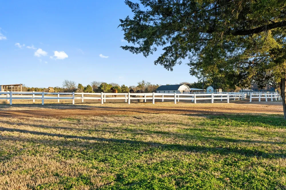 1715 S Joe Wilson Road Ovilla, TX 75104