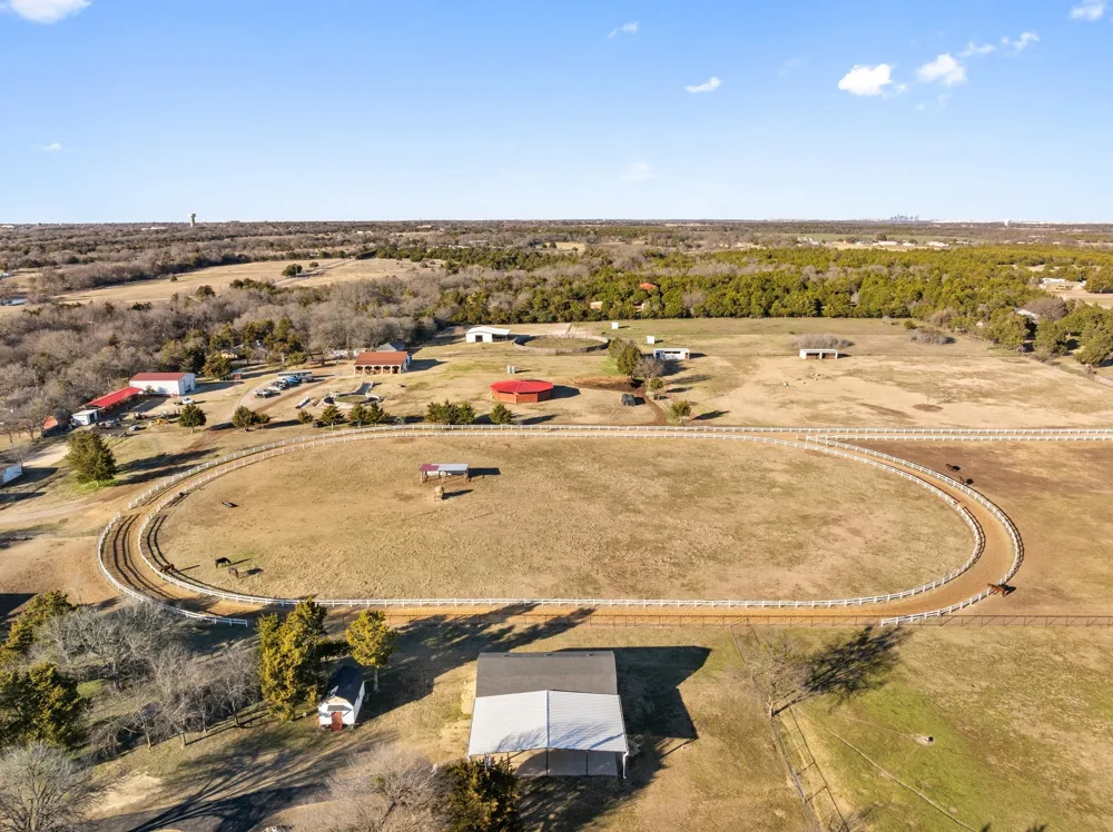 1715 S Joe Wilson Road Ovilla, TX 75104