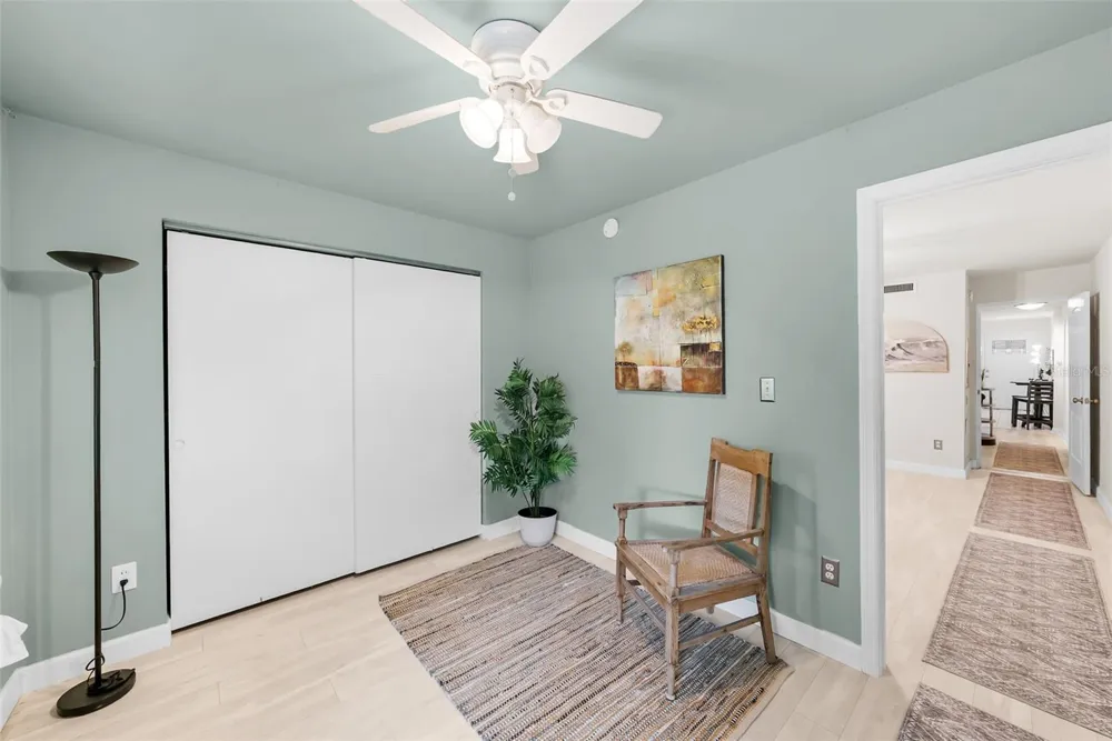 426 32ND AVENUE #102E St Petersburg, FL 33704
