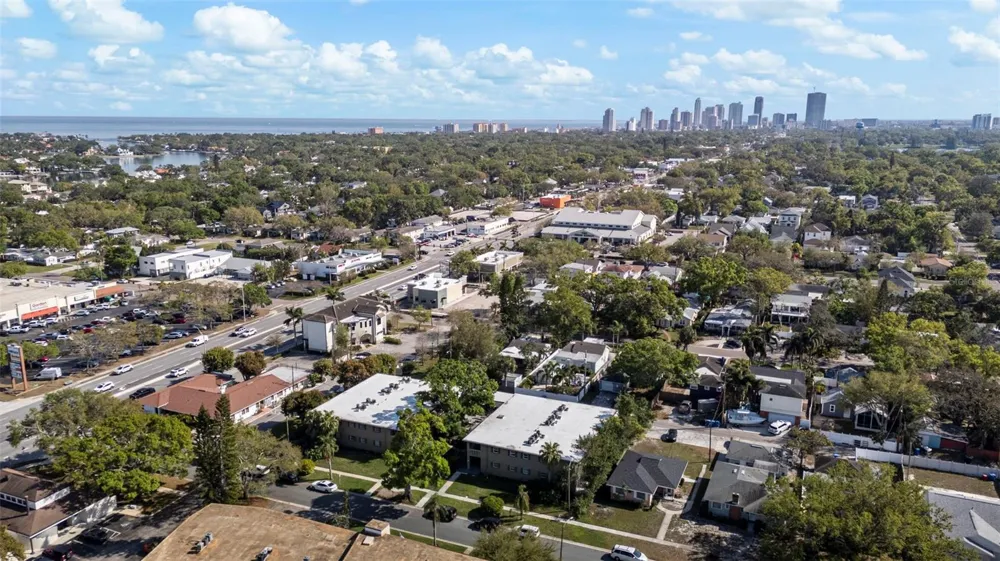 426 32ND AVENUE #102E St Petersburg, FL 33704