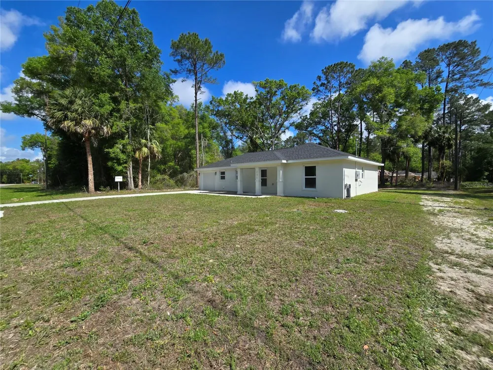 131 FISHER ROAD Ocklawaha, FL 32179