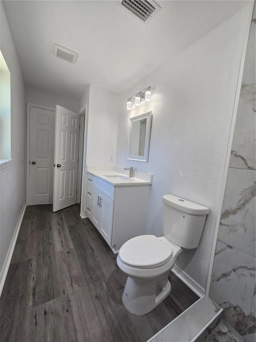 131 FISHER ROAD Ocklawaha, FL 32179