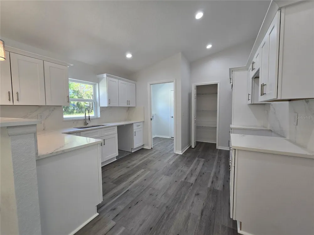 131 FISHER ROAD Ocklawaha, FL 32179