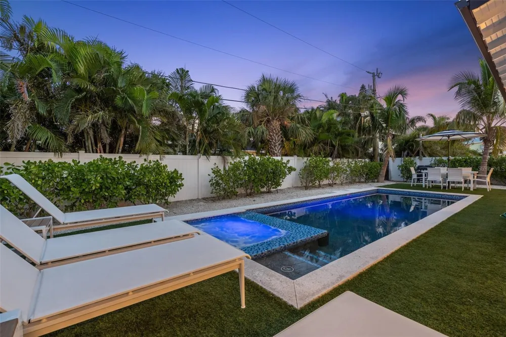 305 73RD STREET Holmes Beach, FL 34217