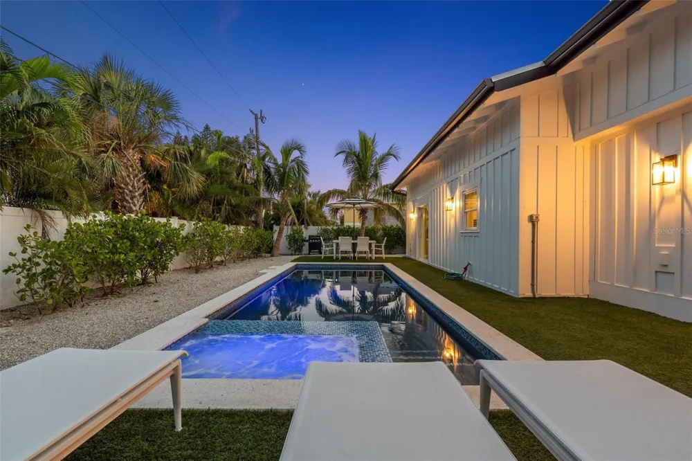 305 73RD STREET Holmes Beach, FL 34217