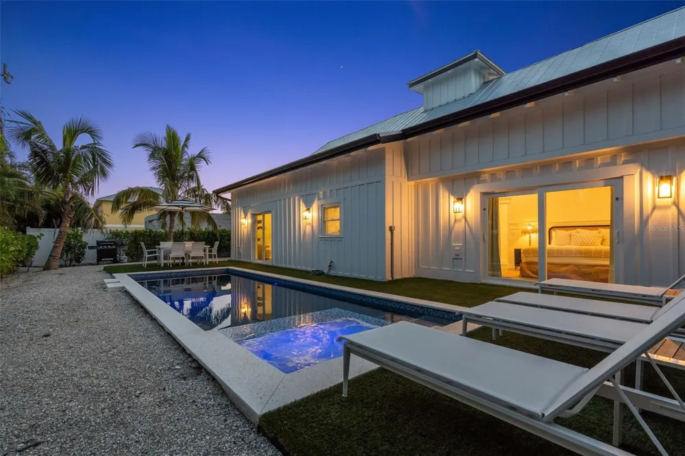 305 73RD STREET Holmes Beach, FL 34217