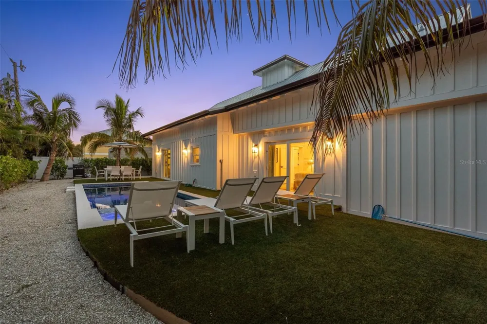 305 73RD STREET Holmes Beach, FL 34217