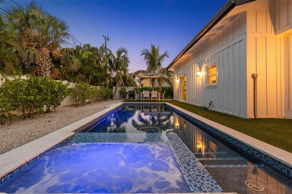 305 73RD STREET Holmes Beach, FL 34217