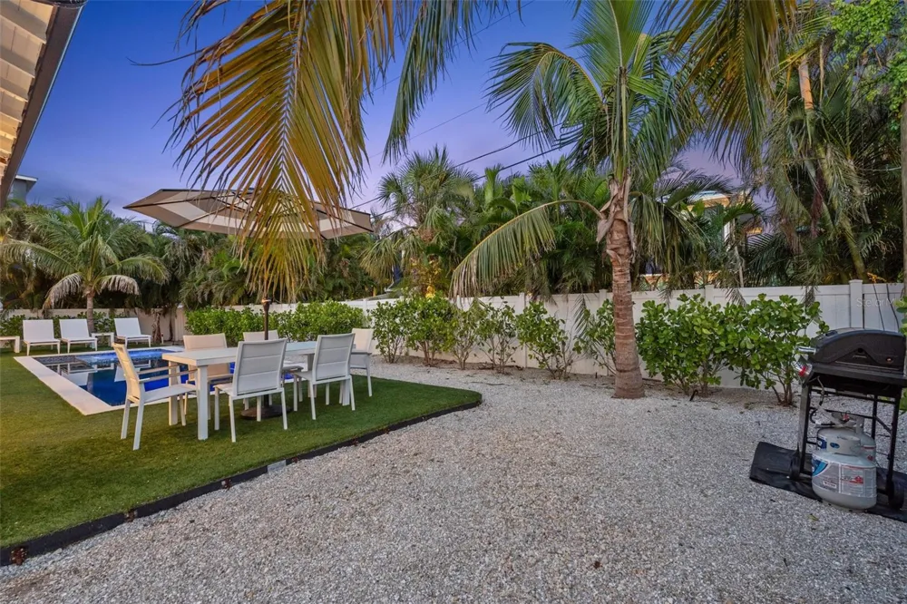 305 73RD STREET Holmes Beach, FL 34217