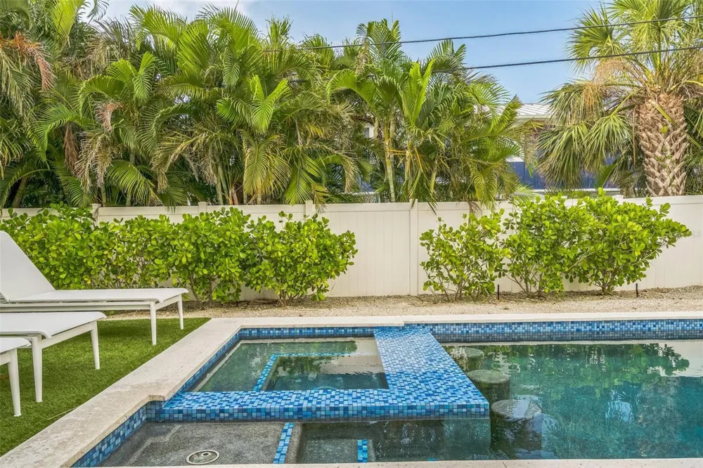 305 73RD STREET Holmes Beach, FL 34217