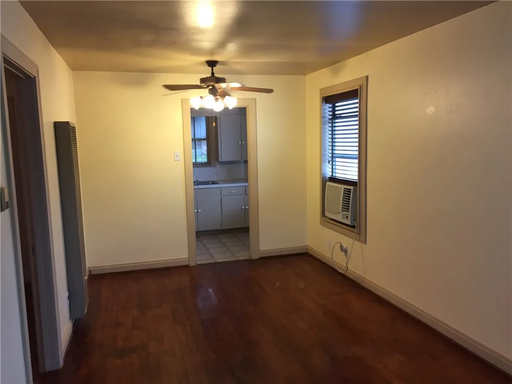 611 W 37th Street #B