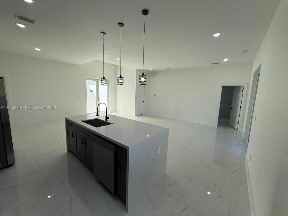 1121 FLORENCE ST E #1121 Lehigh Acres, FL 33974