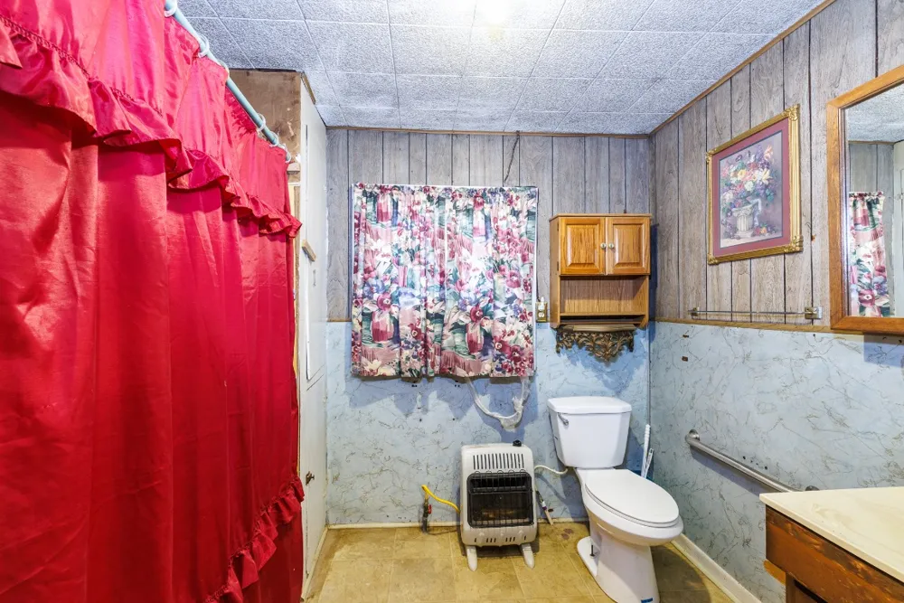 406 Carpenter Street Smiley, TX 78159