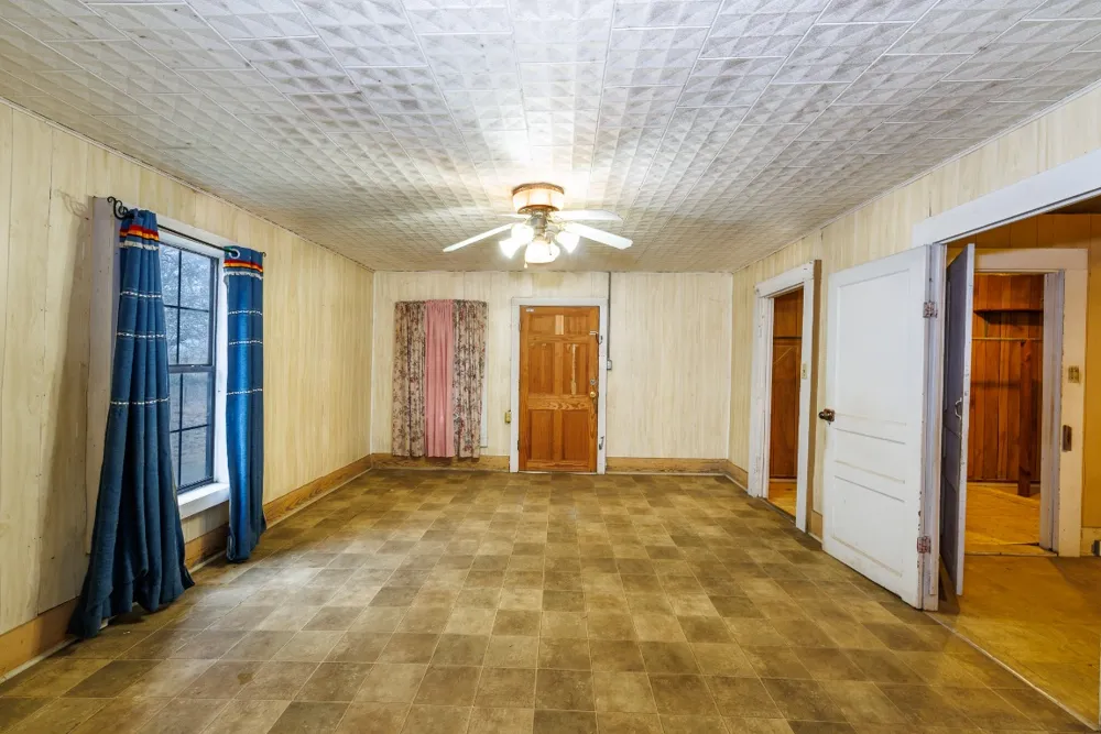 406 Carpenter Street Smiley, TX 78159