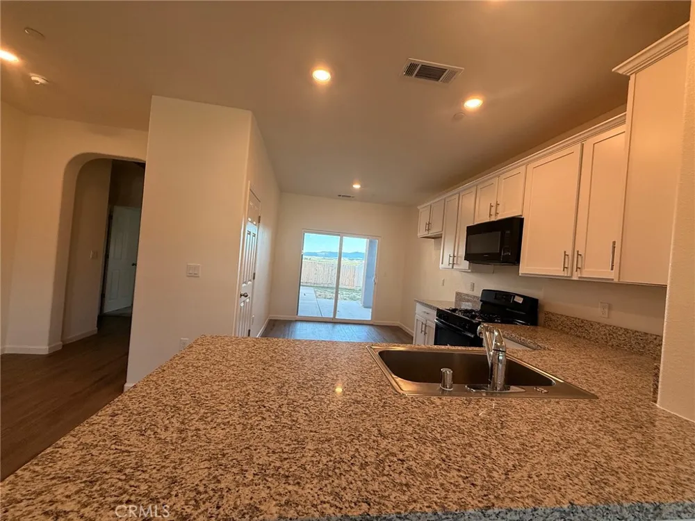 1105 E Orange Street Avenal, CA 93204