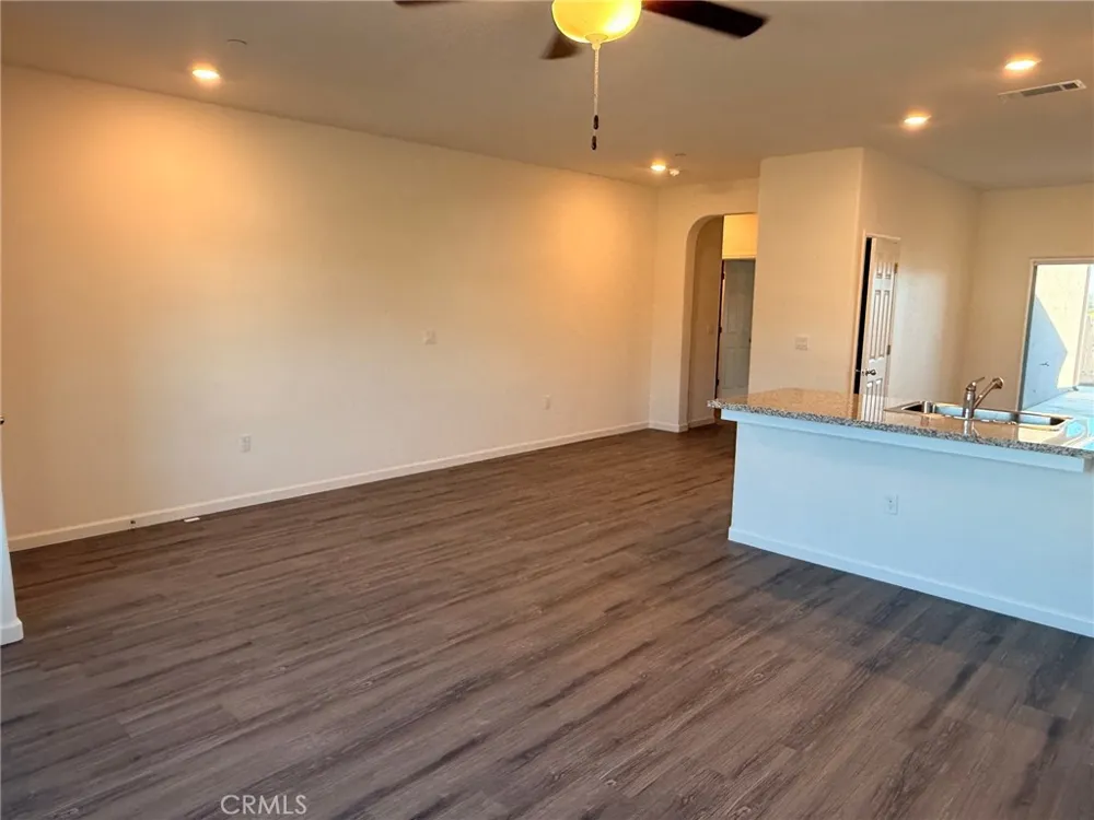 1105 E Orange Street Avenal, CA 93204