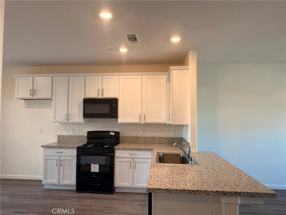 1105 E Orange Street Avenal, CA 93204