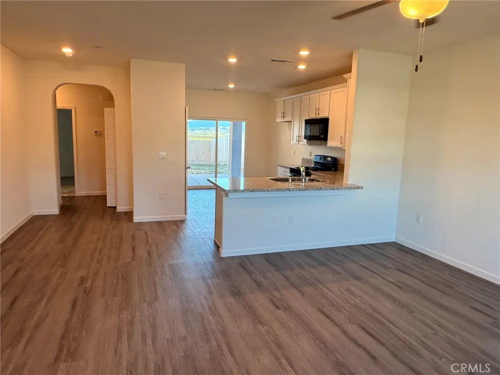 1105 E Orange Street Avenal, CA 93204
